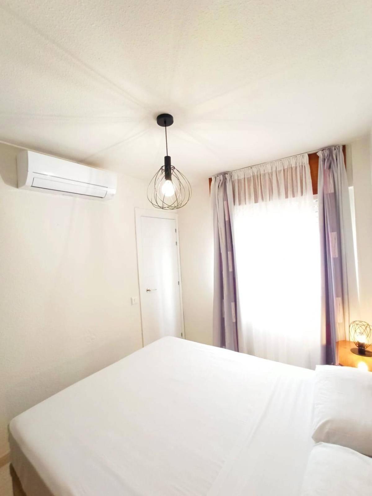 Vistas Del Mar Apartment Бенидорм Екстериор снимка
